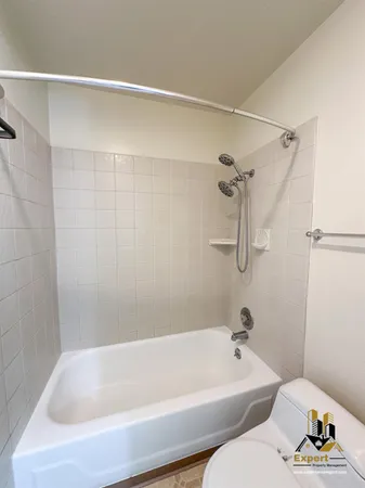 $1,595 | 2200 Woodside Lane, Unit 5, Sacramento, CA 95825