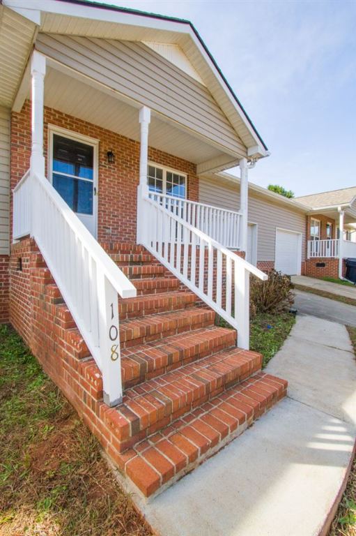 108 Raeburn Way Anderson, SC 29621 - Photo 3 of 29