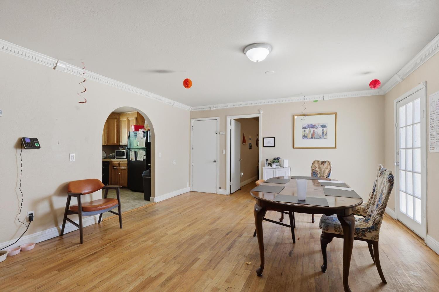 920 Bogue Road Yuba City, CA 95991 - Photo 7 of 26 Living/Dining area