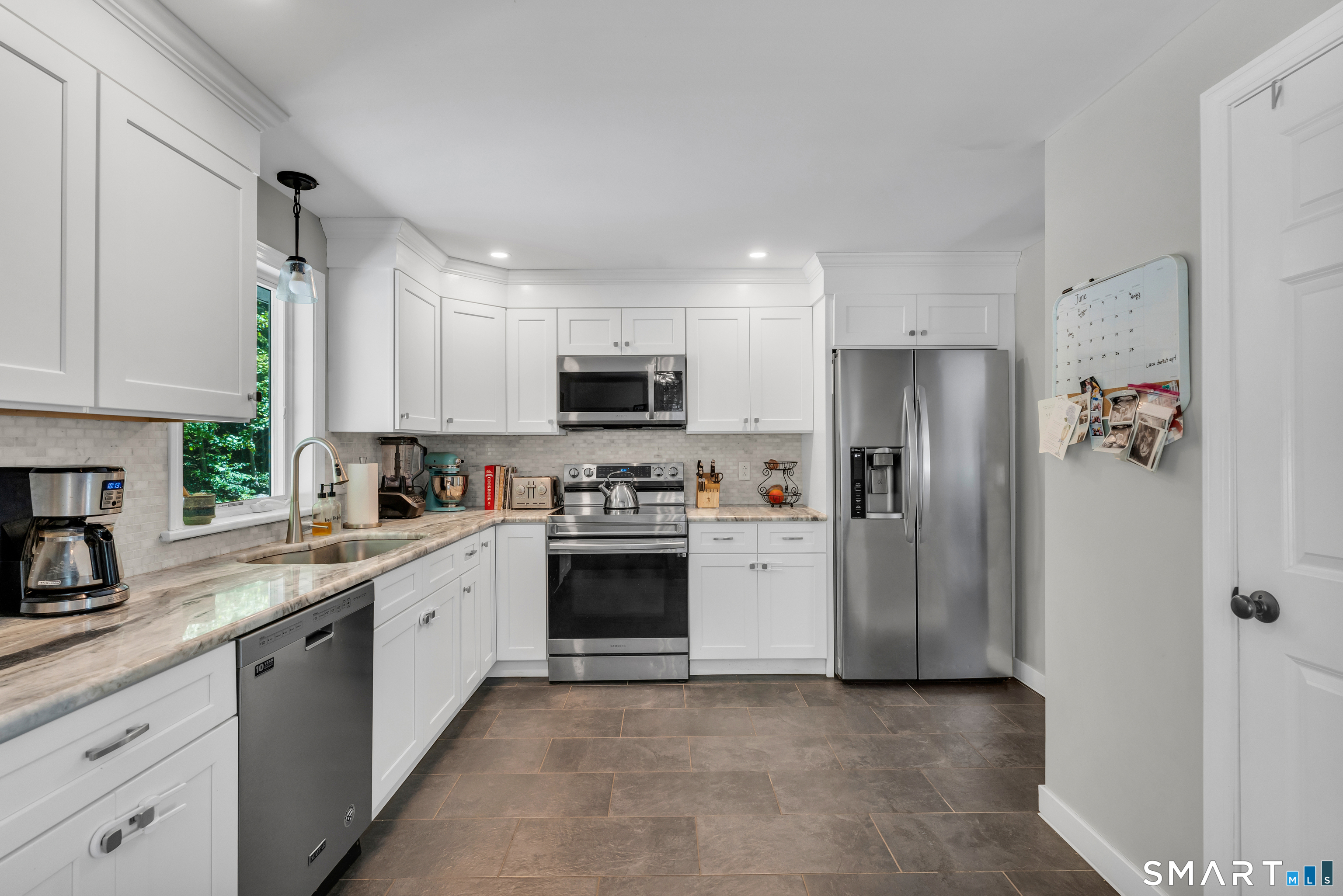 339 Boston Post Road East Lyme, CT 06333 - Photo 21 of 40