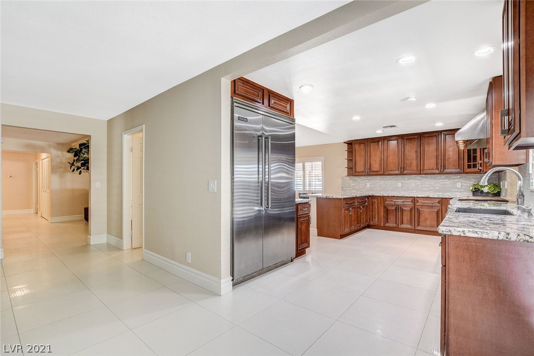 6632 Turina Road Las Vegas, NV 89146 - Photo 14 of 46 Gallery Image 14