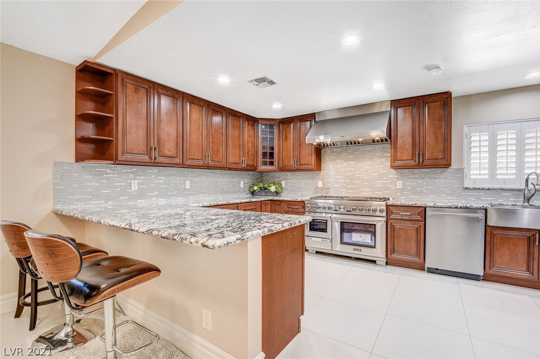 6632 Turina Road Las Vegas, NV 89146 - Photo 8 of 46 Gallery Image 8