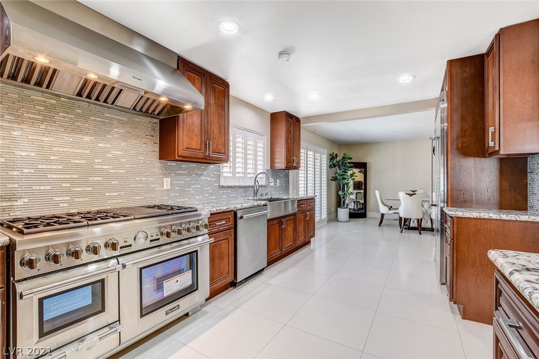 6632 Turina Road Las Vegas, NV 89146 - Photo 9 of 46 Gallery Image 9