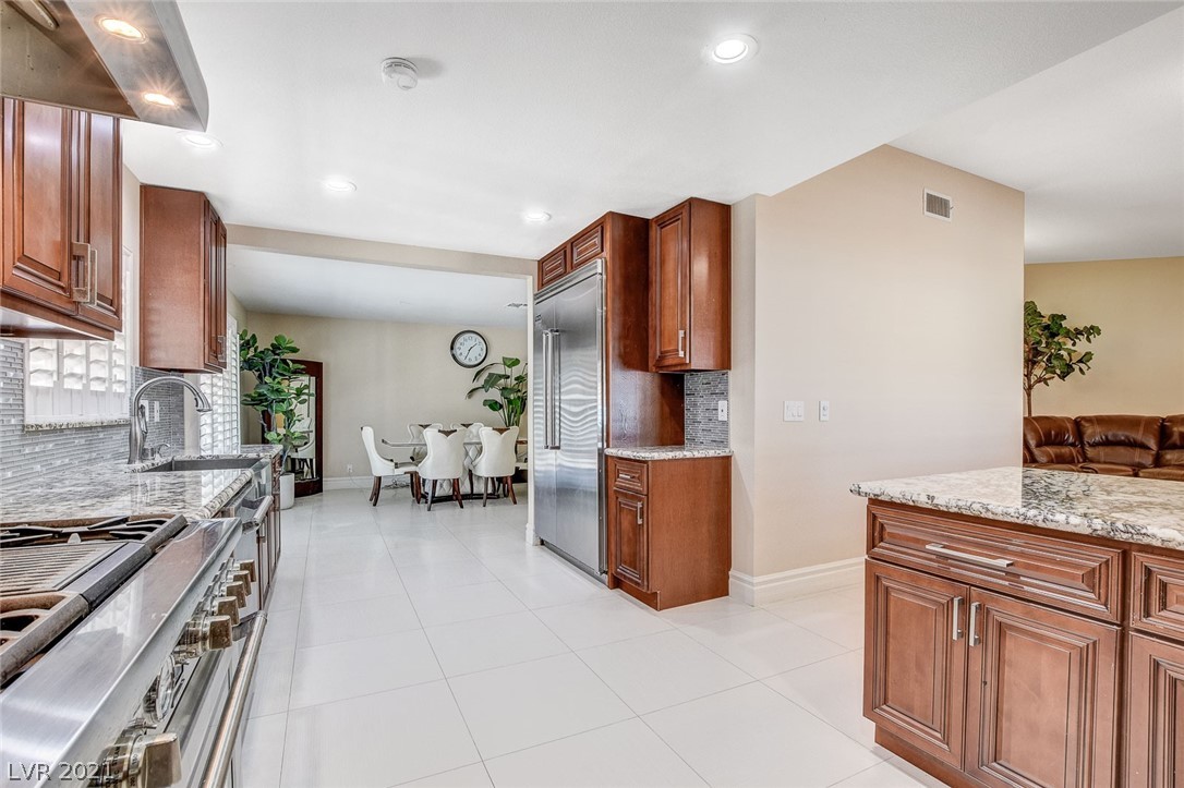 6632 Turina Road Las Vegas, NV 89146 - Photo 10 of 46 Gallery Image 10