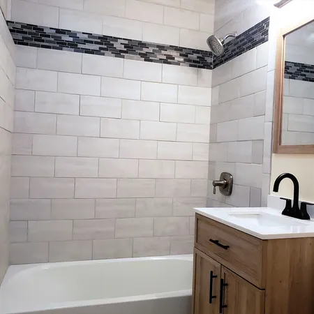 $1,850 | 68 Everard Street, Unit 2, Worcester, MA 01605