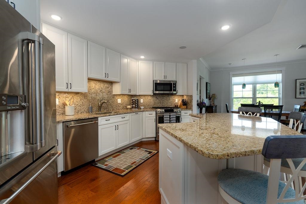 2075 Lafayette Road, Unit 32 Portsmouth, NH 03801 - Photo 2 of 34 Gallery Image 2