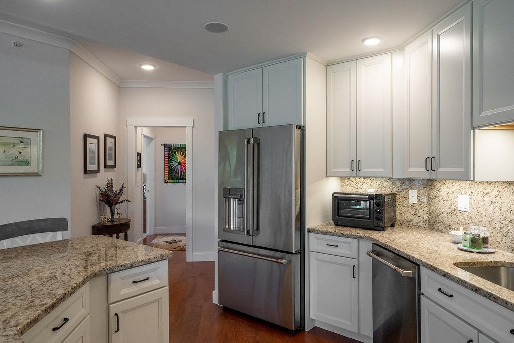 2075 Lafayette Road, Unit 32 Portsmouth, NH 03801 - Photo 33 of 34 Gallery Image 33