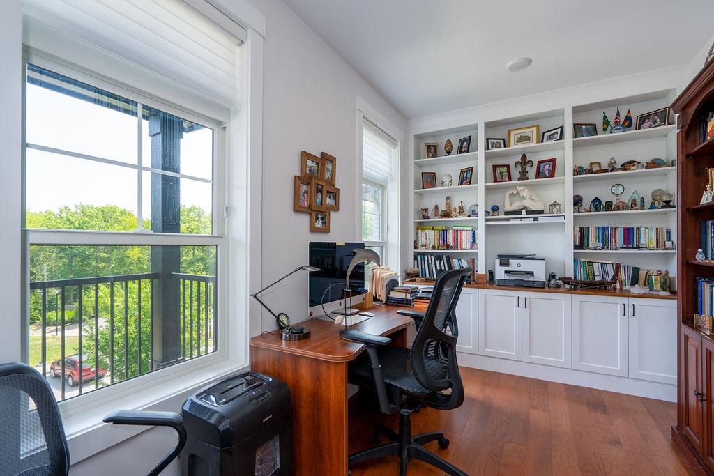 2075 Lafayette Road, Unit 32 Portsmouth, NH 03801 - Photo 5 of 34 Gallery Image 5