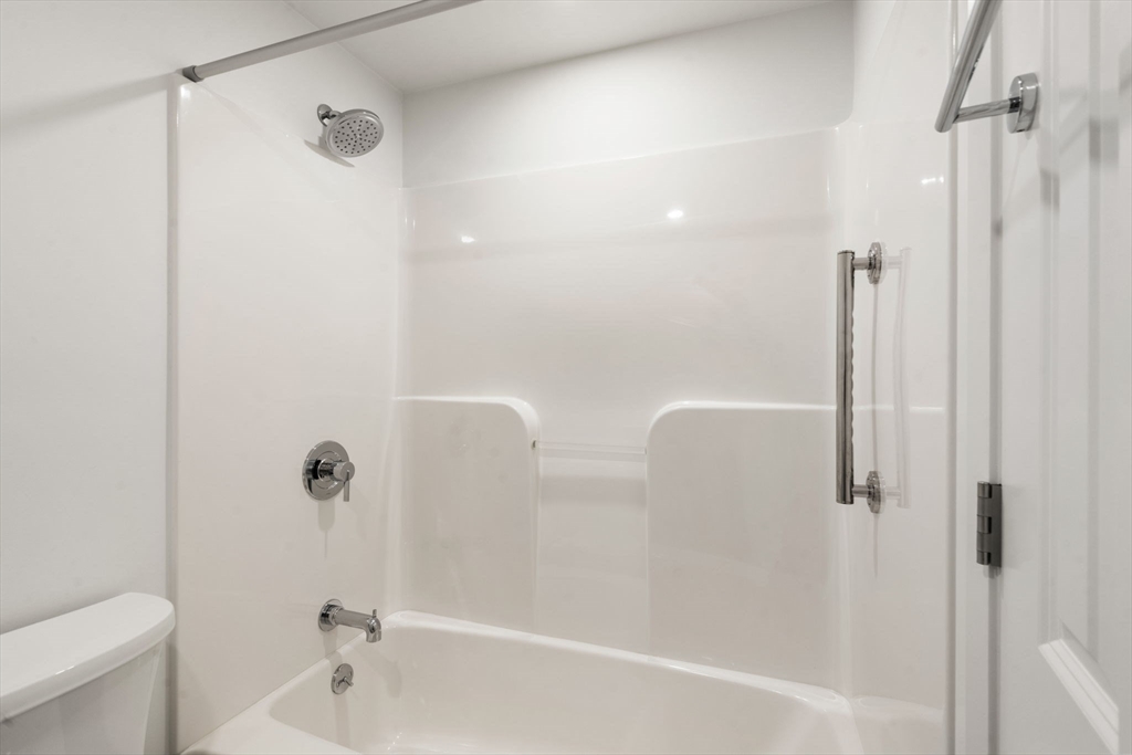 75 Grove Street, Unit 228 Wellesley, MA 02482 - Photo 18 of 24 Gallery Image 18
