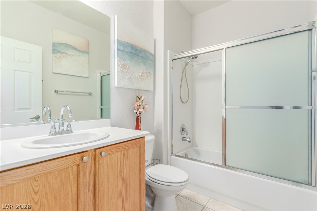 2348 Celestial Moon Street Henderson, NV 89044 - Photo 20 of 43 Guest Bathroom
