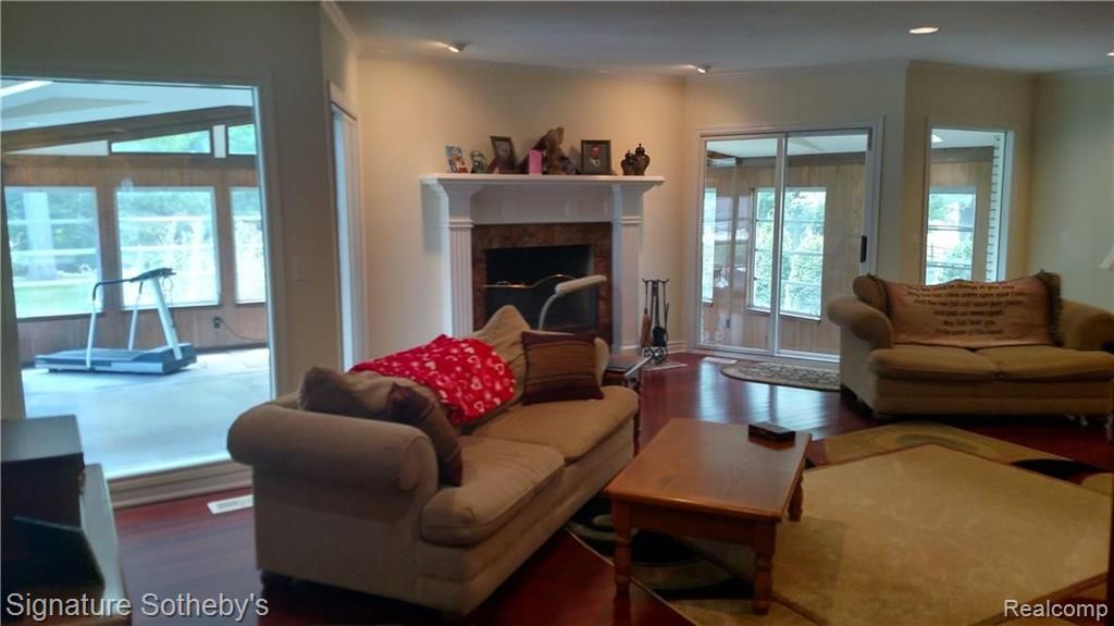 1606 North Kilburn Road Rochester, MI 48306 - Photo 7 of 27