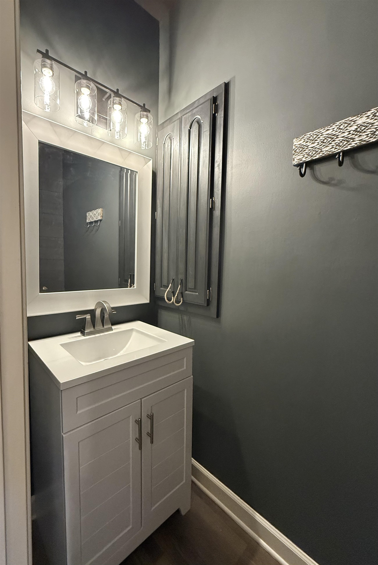 756 Crestover Drive Collierville, TN 38017 - Photo 18 of 38 a bathroom with a sink a vanity and a mirror