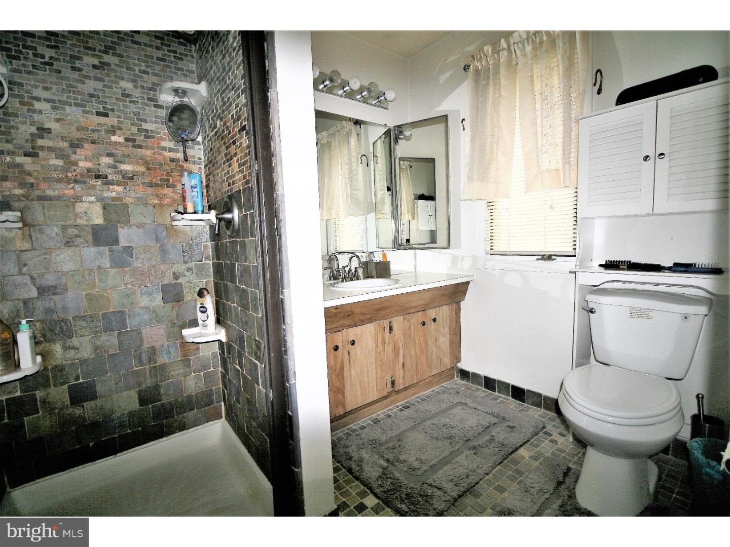 39 Peter Rafferty Drive Hamilton, NJ 08690 - Photo 11 of 20