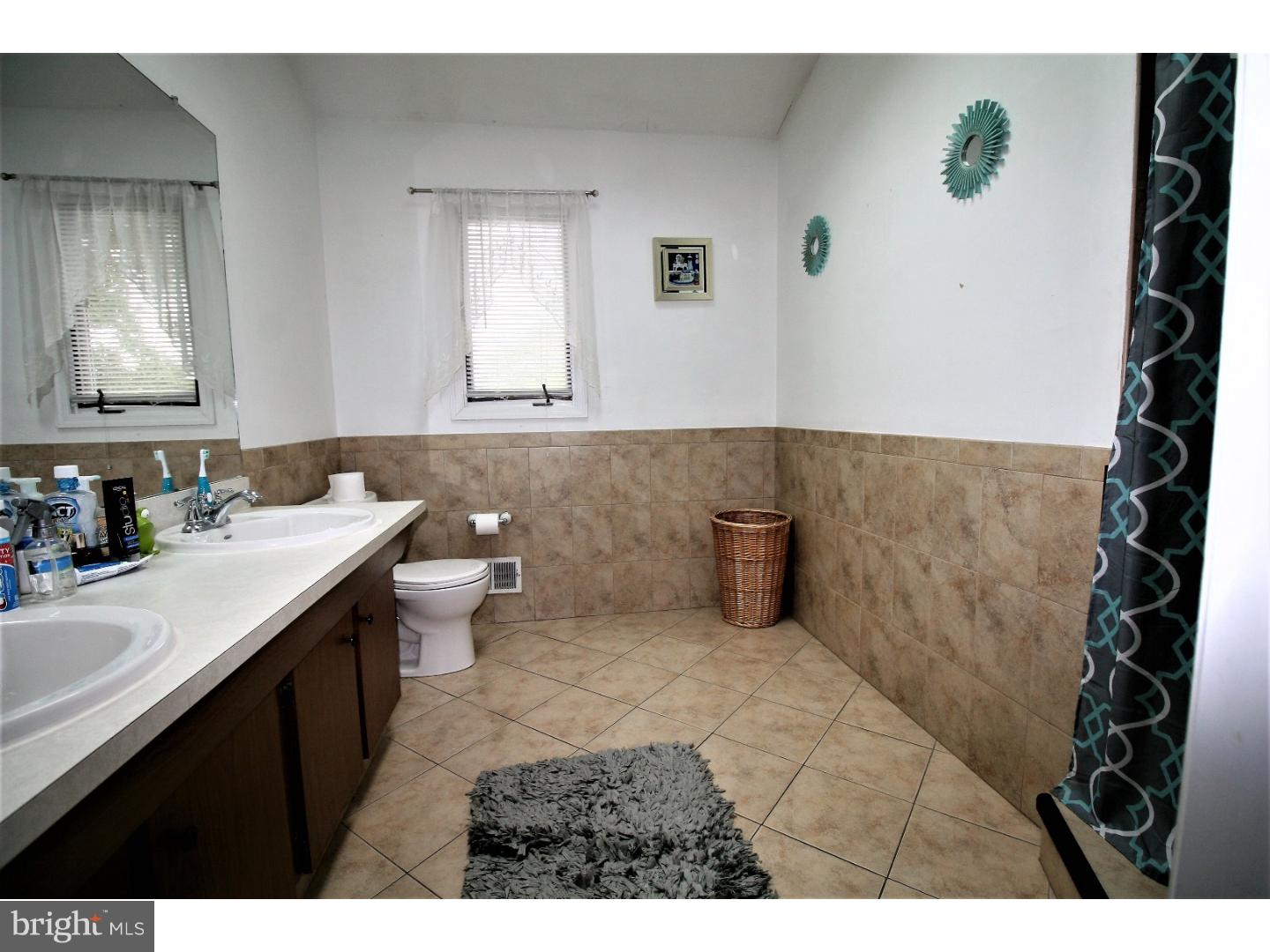 39 Peter Rafferty Drive Hamilton, NJ 08690 - Photo 12 of 20