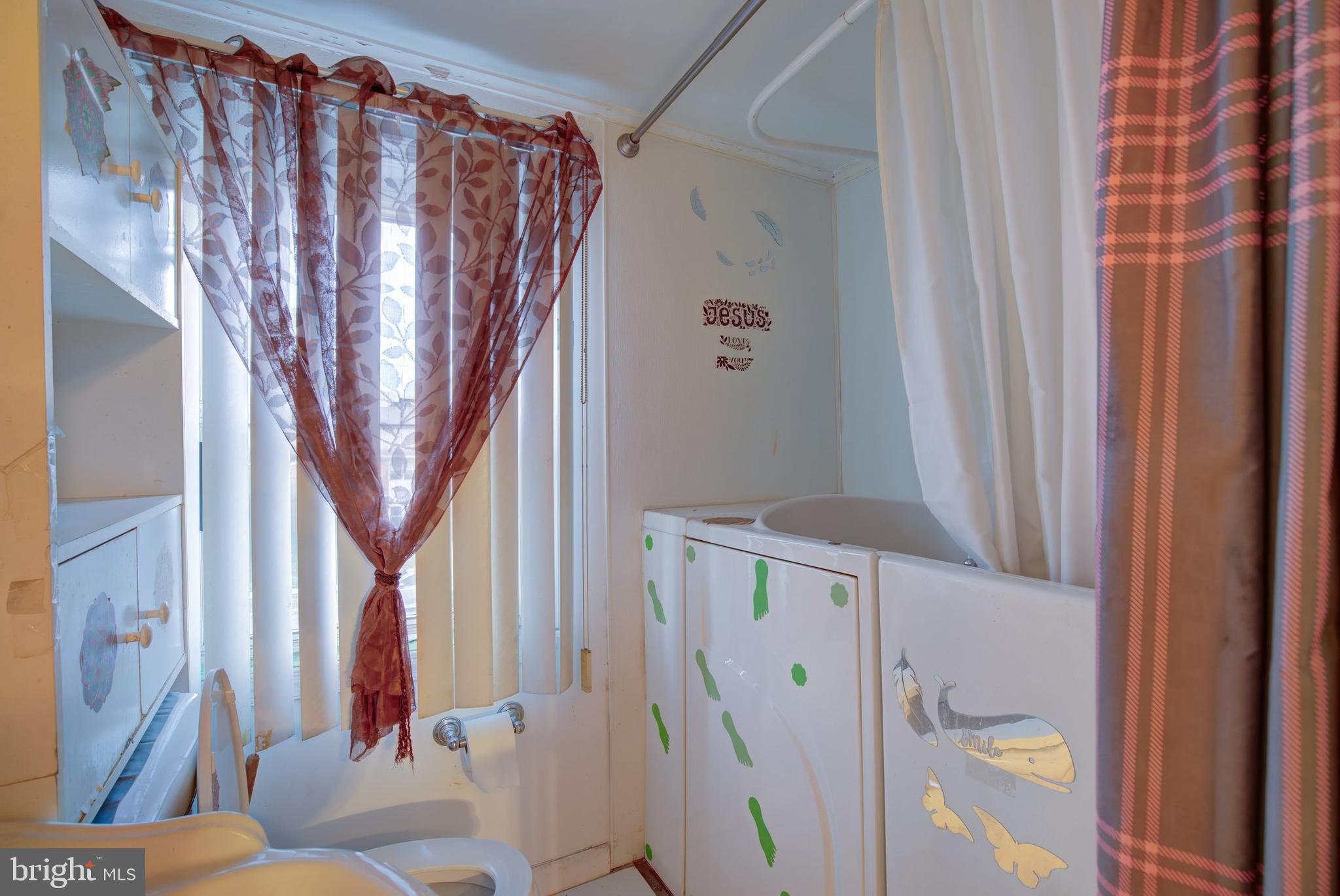 1205 Walker Avenue Baltimore, MD 21239 - Photo 23 of 39