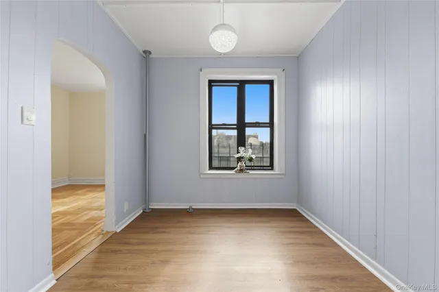 $146,000 | 2922 Barnes Avenue, Unit 5L | Olinville