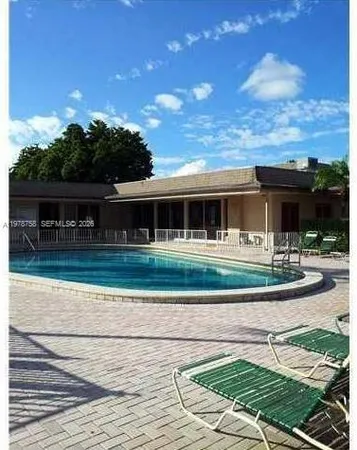 $1,700 | 2451 Southwest 82nd Avenue, Unit 207, Davie, FL 33324