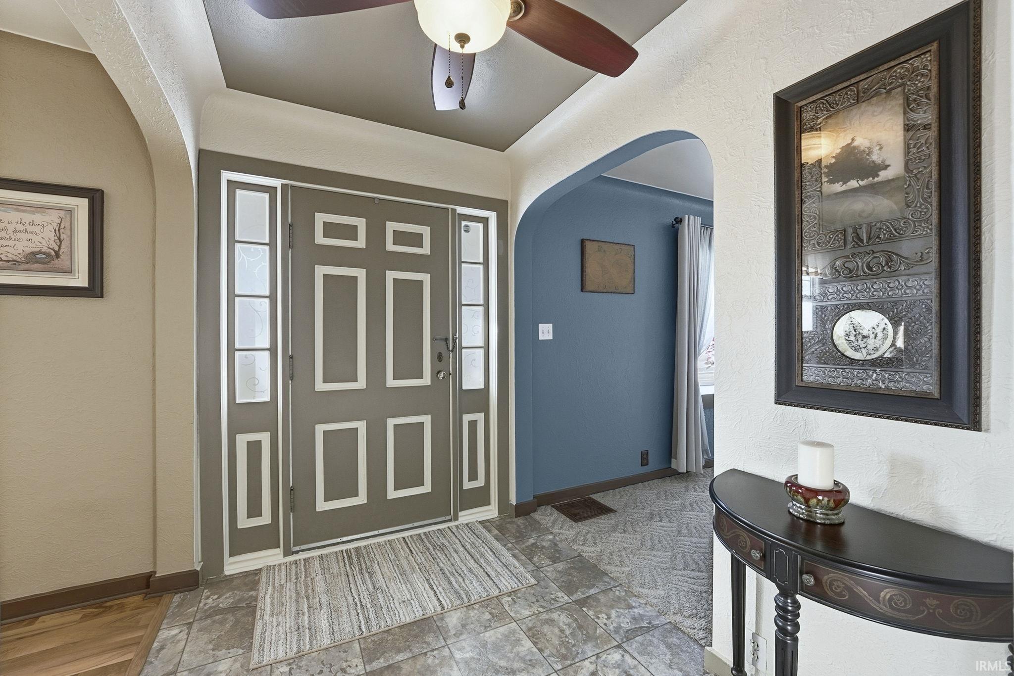 711 South Cowen Street Garrett, IN 46738 - Photo 3 of 28