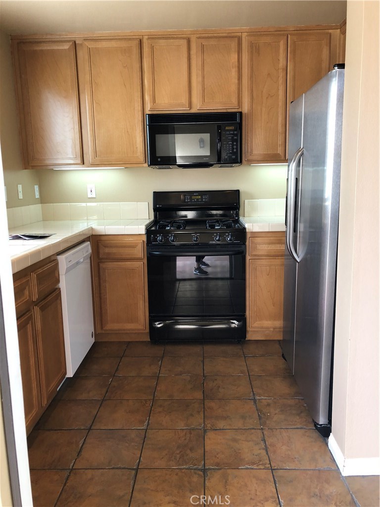 47 Flowerbud Irvine, CA 92603 - Photo 8 of 20