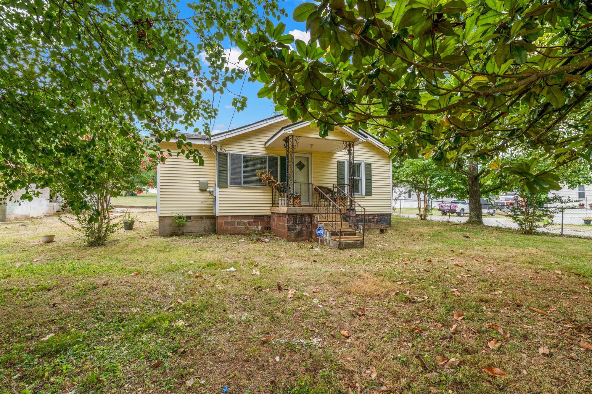 402 Browns Ferry Road Chattanooga, TN 37419 - Photo 3 of 23 Gallery Image 3