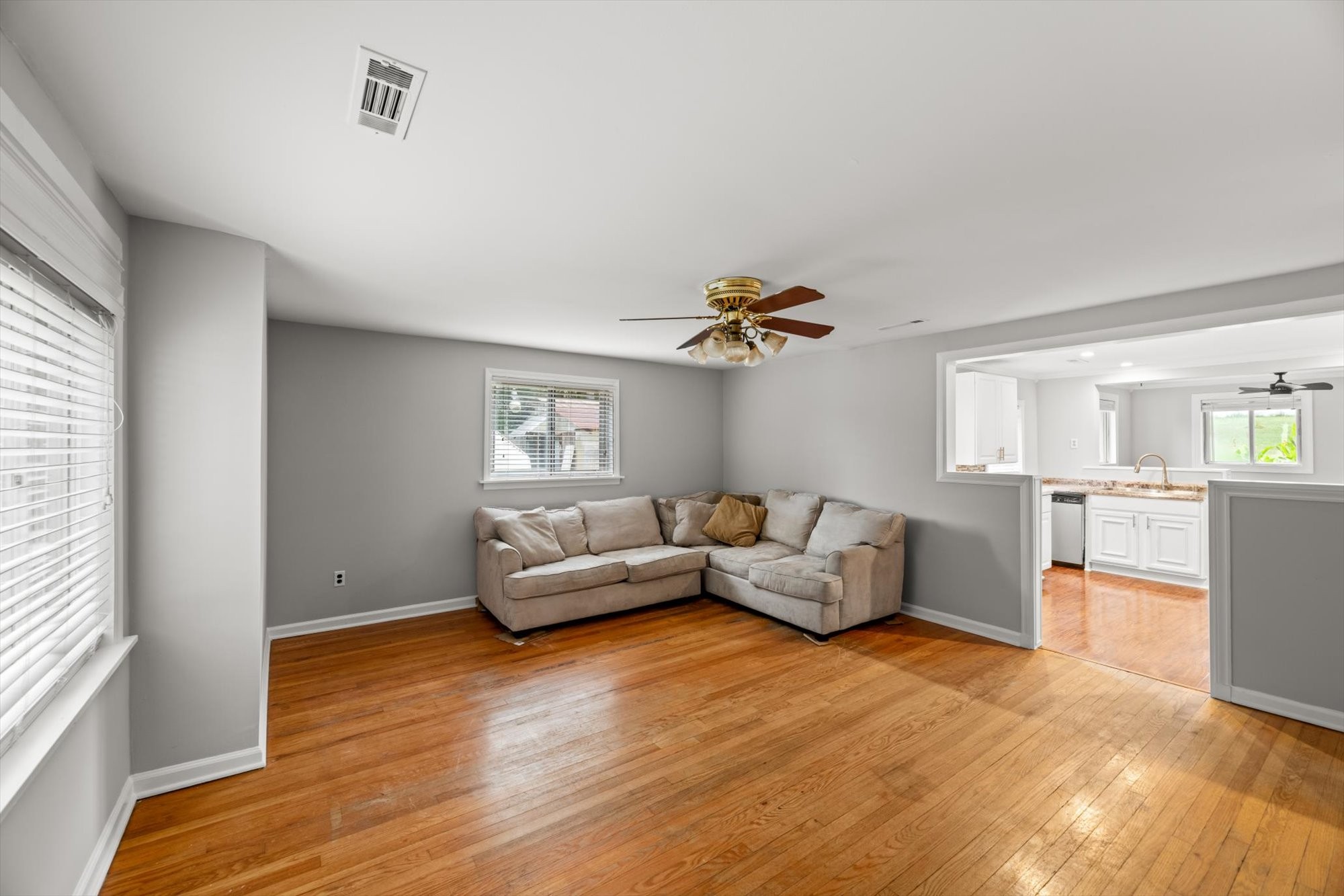 402 Browns Ferry Road Chattanooga, TN 37419 - Photo 4 of 23 Gallery Image 4