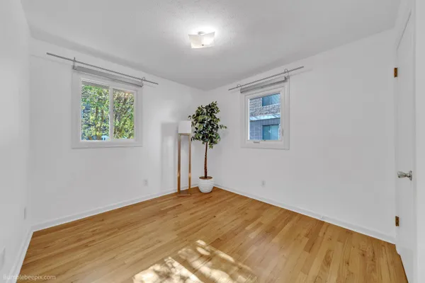 $295,000 | 202 East Rockwood Boulevard, Unit 2, Spokane, WA 99202