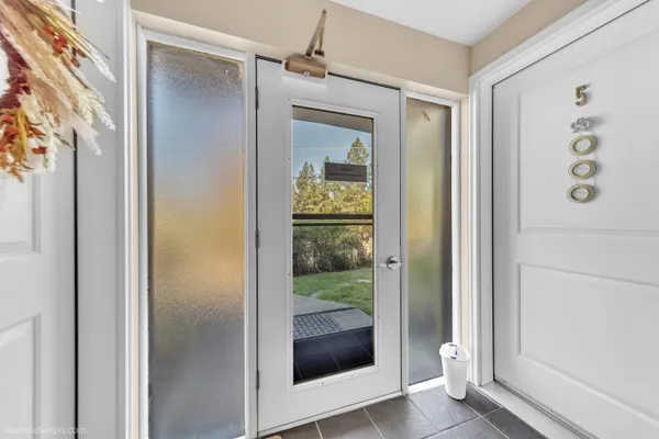 $295,000 | 202 East Rockwood Boulevard, Unit 2, Spokane, WA 99202