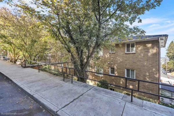 $295,000 | 202 East Rockwood Boulevard, Unit 2, Spokane, WA 99202