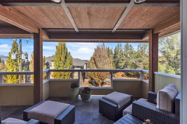 $295,000 | 202 East Rockwood Boulevard, Unit 2, Spokane, WA 99202