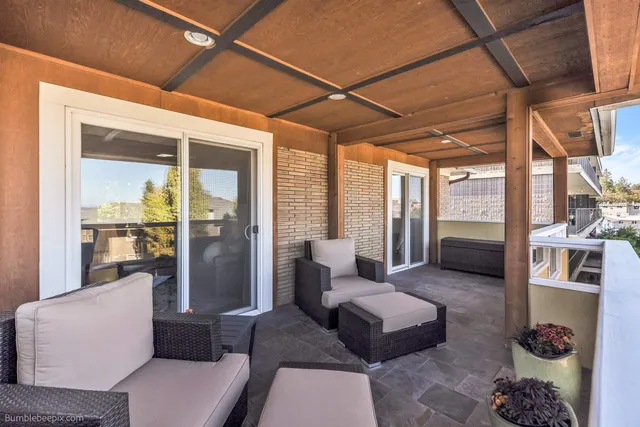 $295,000 | 202 East Rockwood Boulevard, Unit 2, Spokane, WA 99202