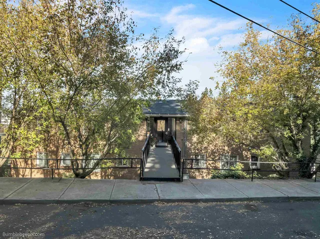 $295,000 | 202 East Rockwood Boulevard, Unit 2, Spokane, WA 99202