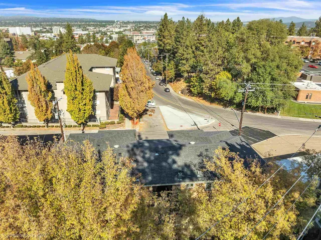 $295,000 | 202 East Rockwood Boulevard, Unit 2, Spokane, WA 99202