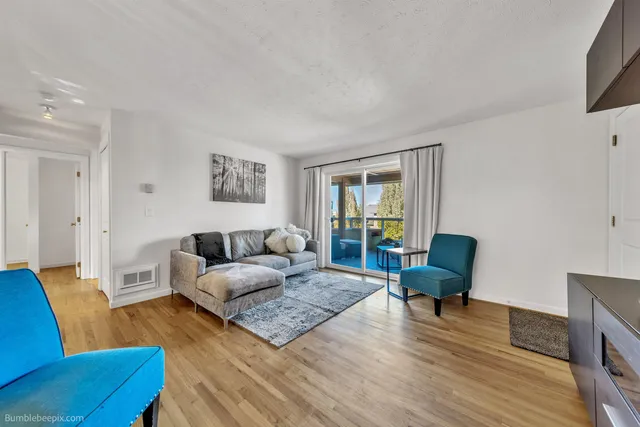 $295,000 | 202 East Rockwood Boulevard, Unit 2, Spokane, WA 99202