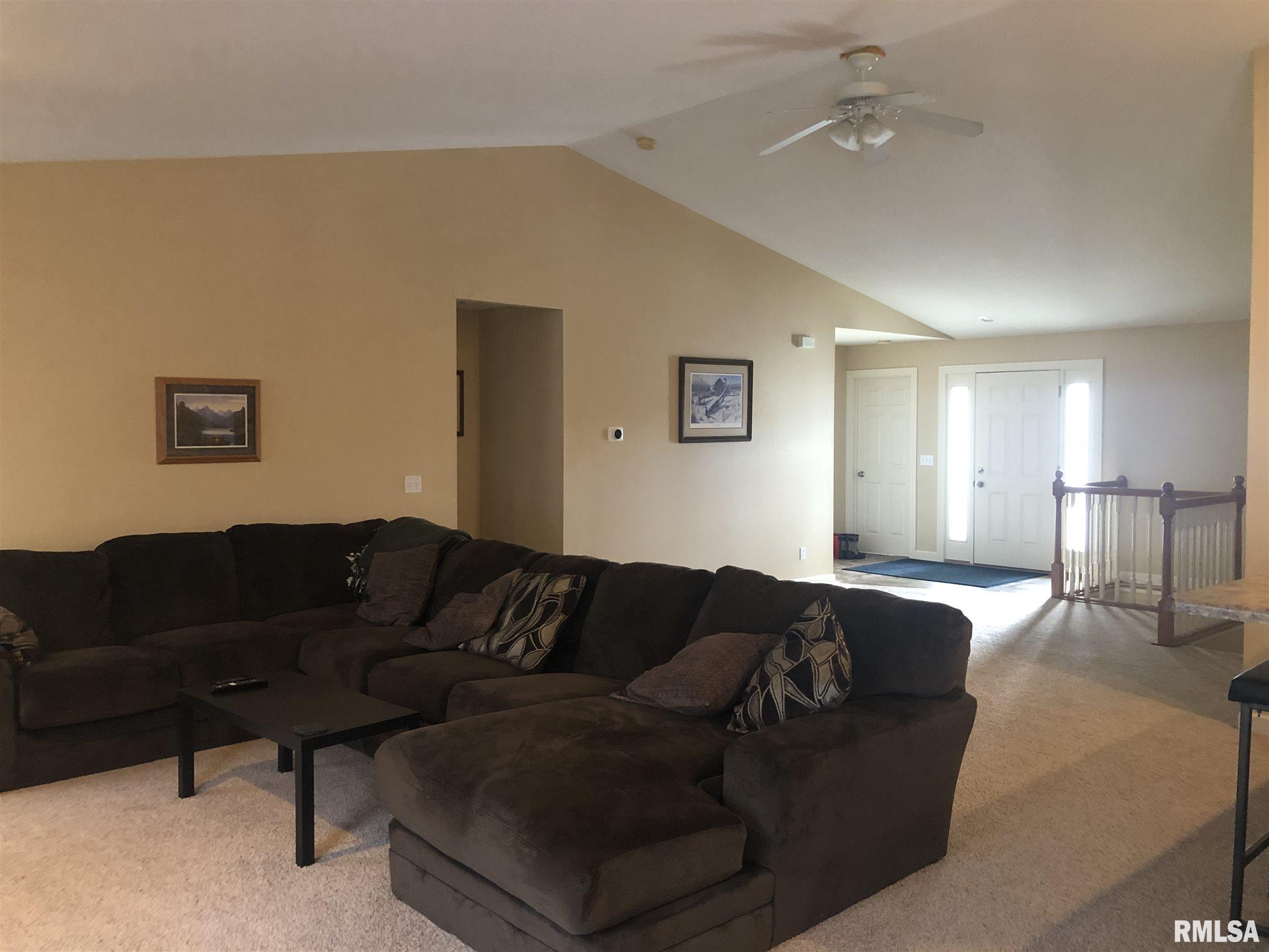 451 Mill Ridge Road Clinton, IA 52732 - Photo 5 of 25 Gallery Image 5