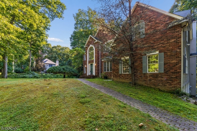 28 Crystal Rock Road Sparta, NJ 07871 - Photo 3 of 50 Gallery Image 3