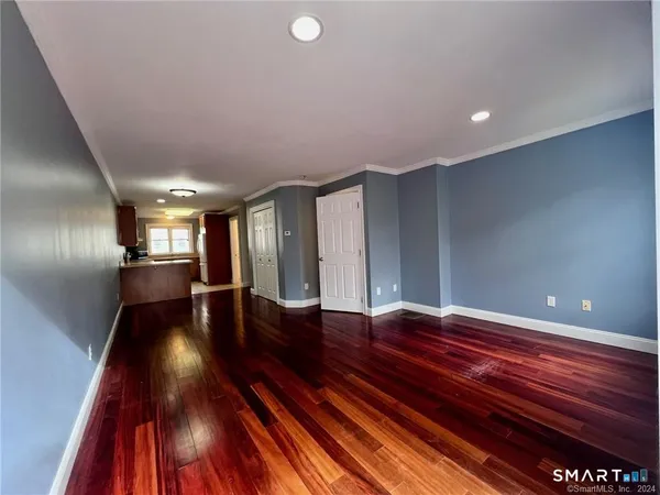 $1,850 | 527 West Thames Street, Unit 10, Norwich, CT 06360