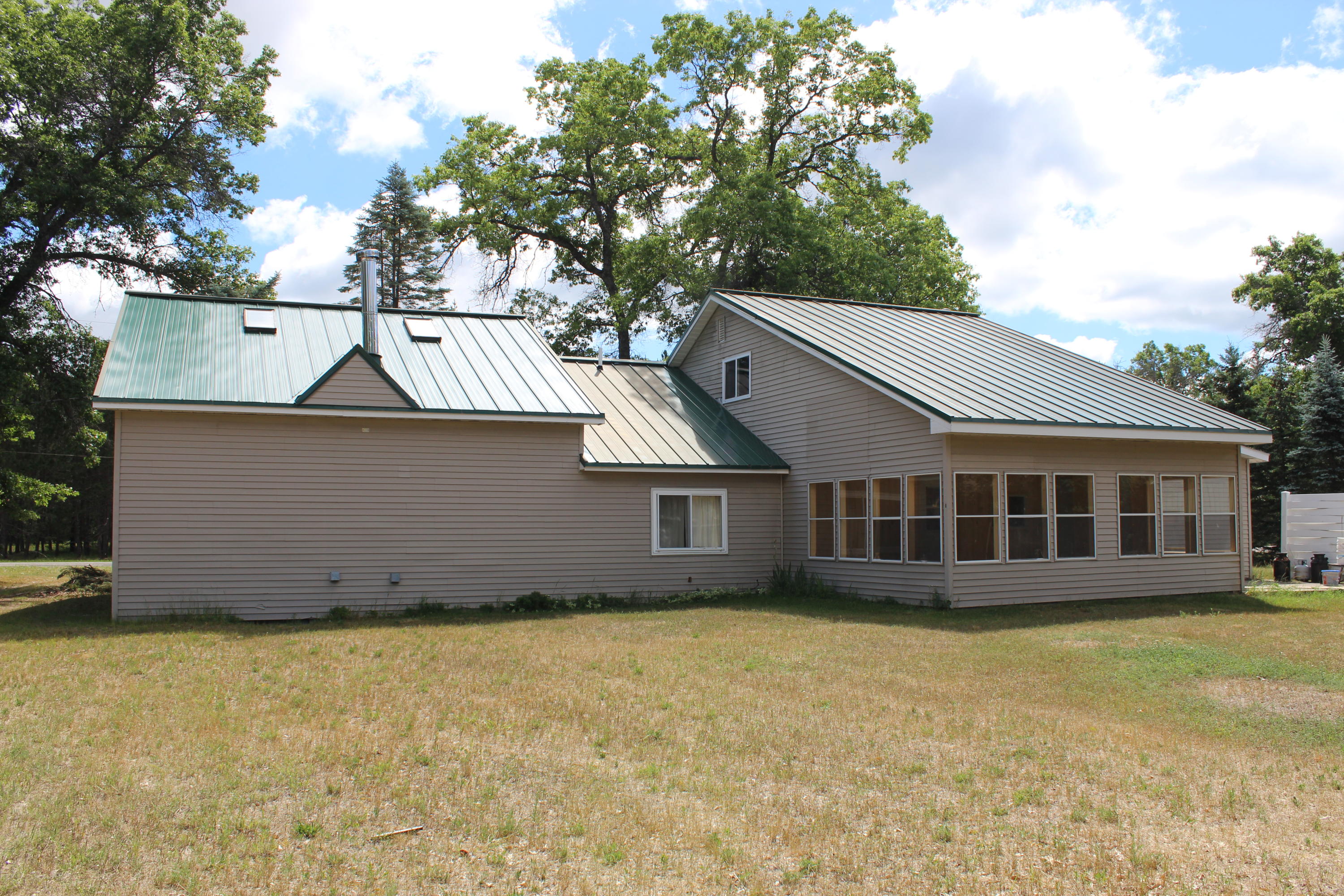 15673 Riverview Road Southeast Grayling, MI 49738 - Photo 20 of 27 Gallery Image 20