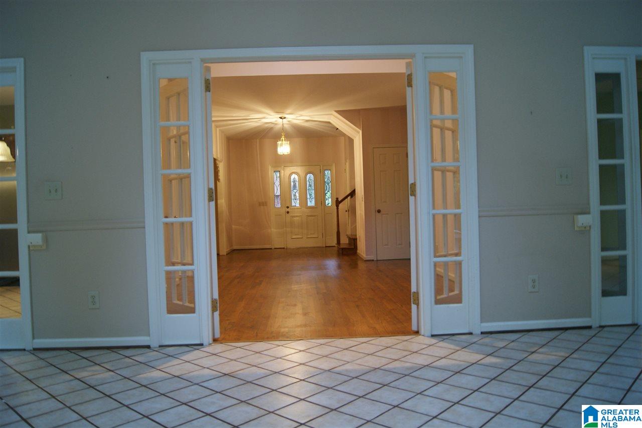 1028 Willowbrook Road Birmingham, AL 35215 - Photo 6 of 39
