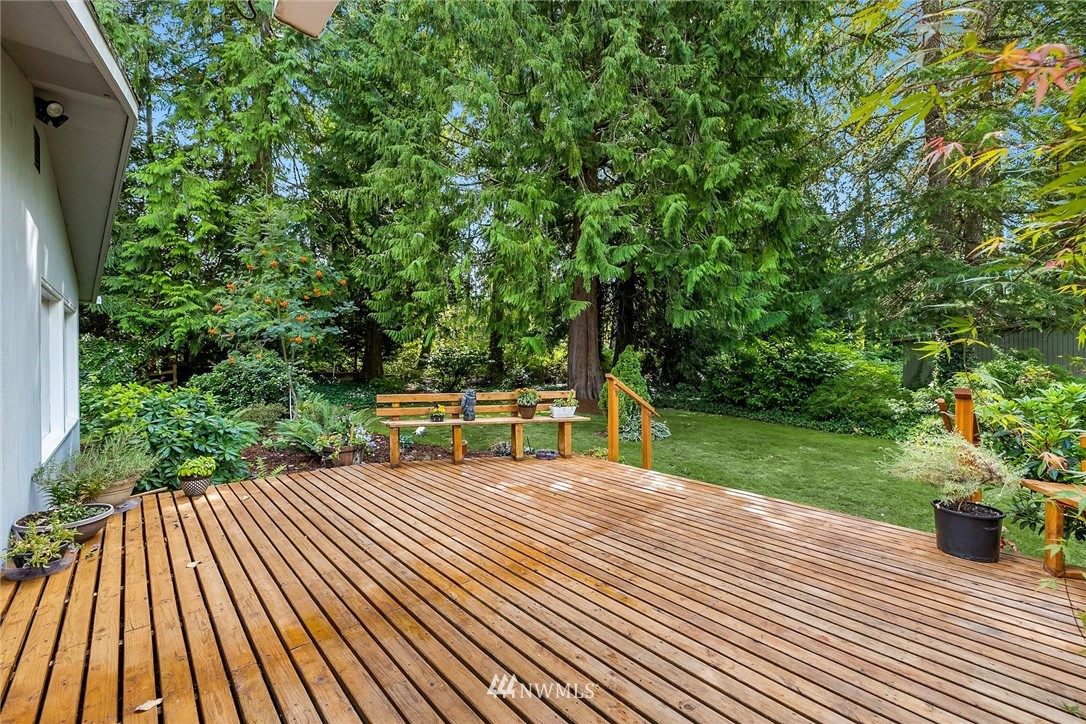 2287 Yew Street Road Bellingham, WA 98229 - Photo 18 of 38