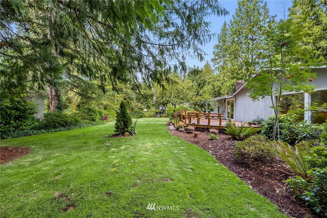 2287 Yew Street Road Bellingham, WA 98229 - Photo 22 of 38