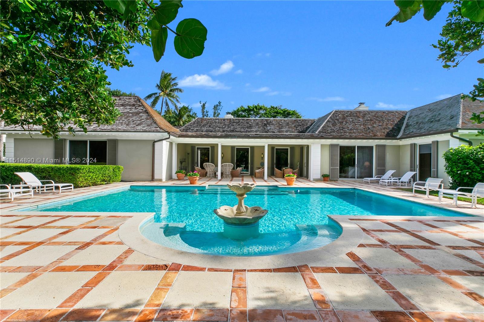 126 South Beach Road Jupiter Island, FL 33455 - Photo 1 of 63 Gallery Image 1