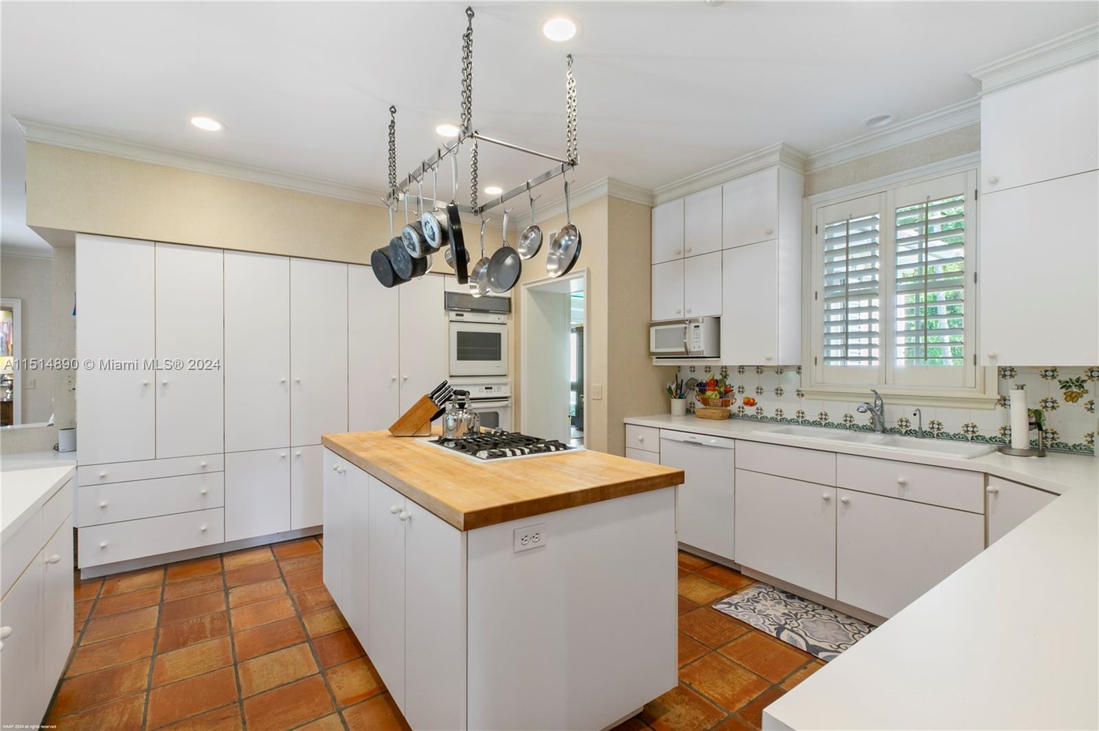 126 South Beach Road Jupiter Island, FL 33455 - Photo 18 of 63 Gallery Image 18