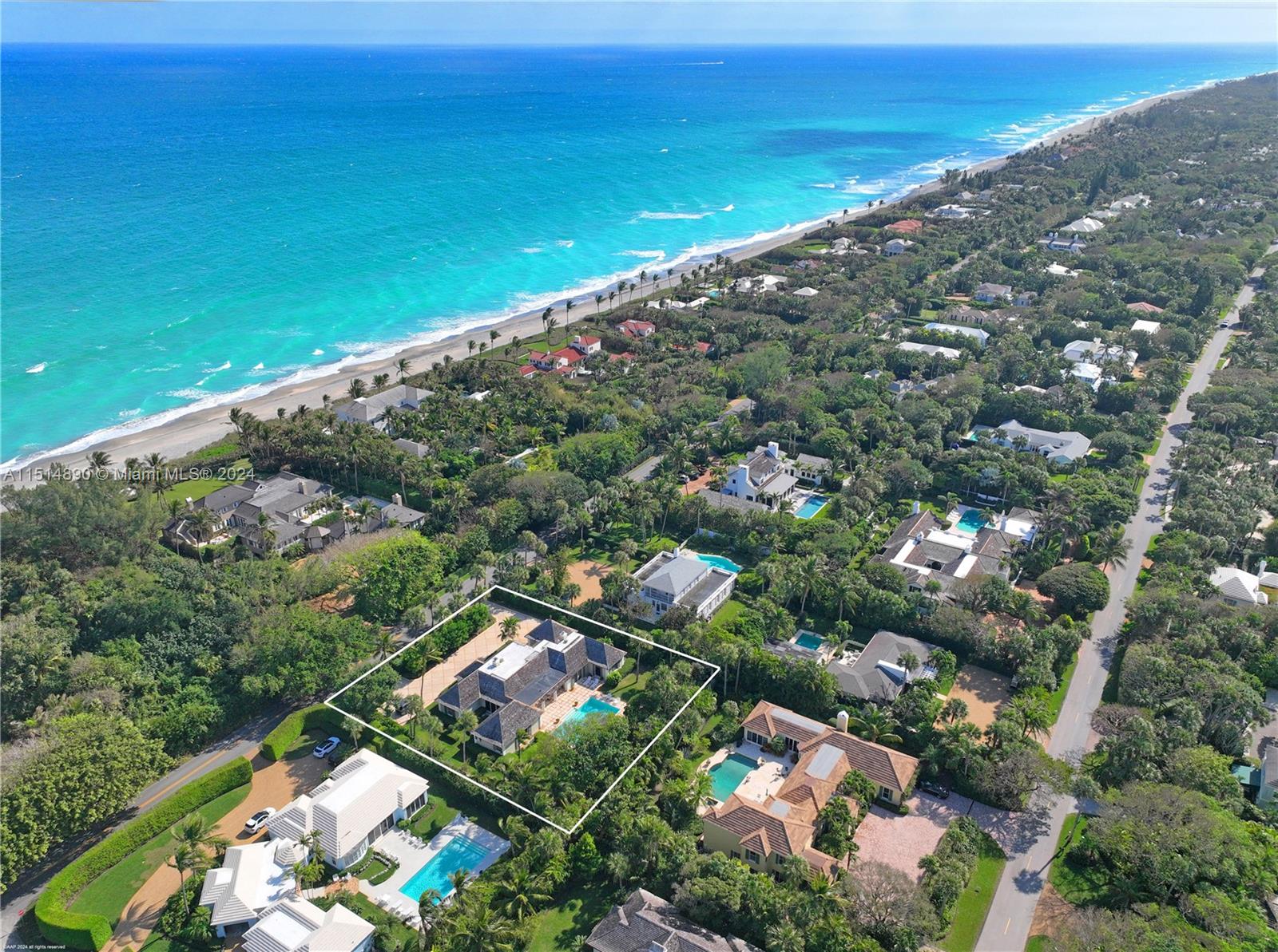 126 South Beach Road Jupiter Island, FL 33455 - Photo 8 of 63 Gallery Image 8