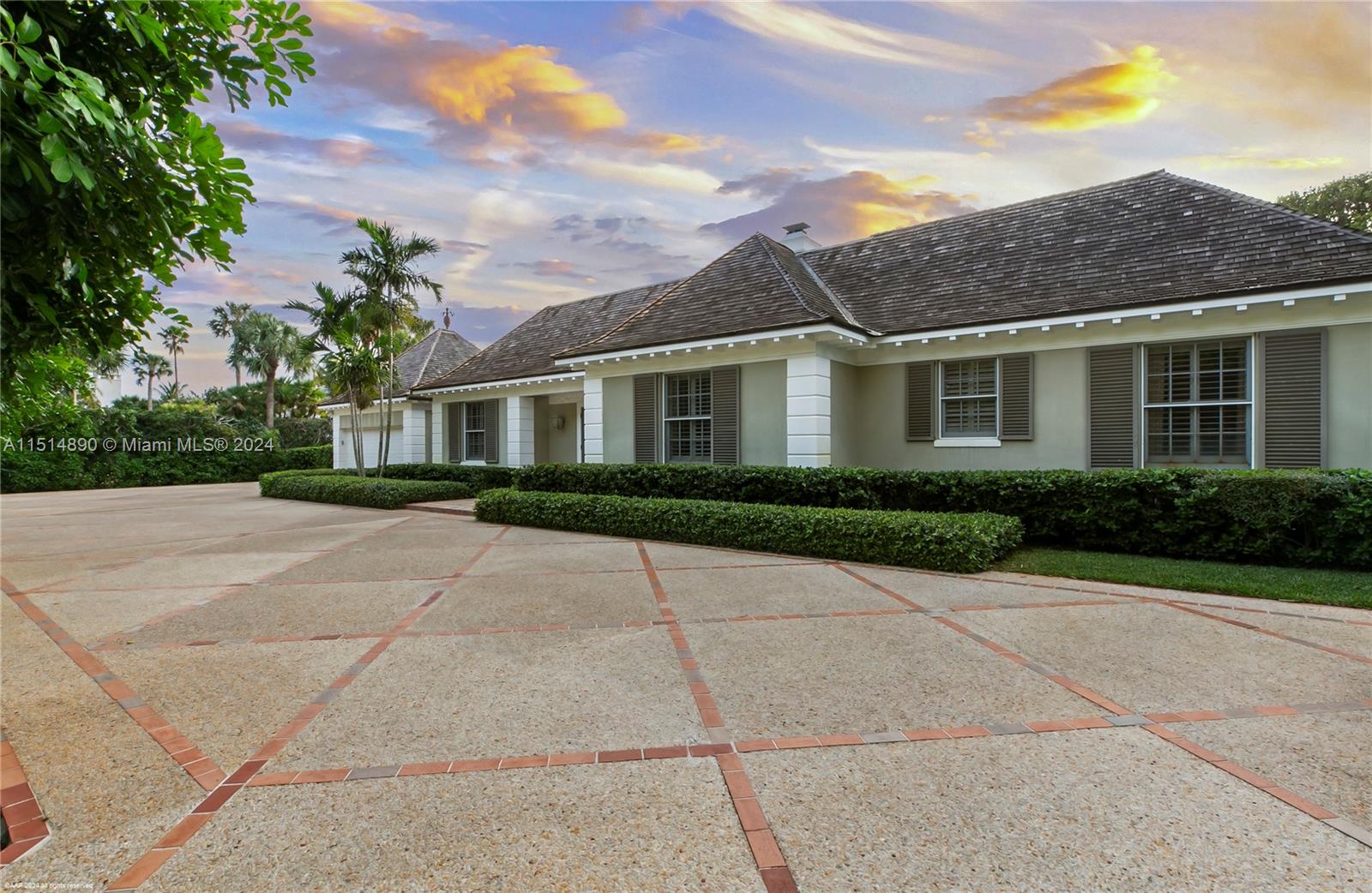 126 South Beach Road Jupiter Island, FL 33455 - Photo 10 of 63 Gallery Image 10