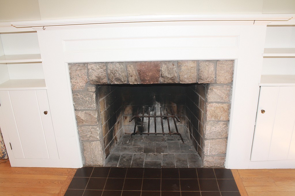 1517 Plumtree Road Springfield, MA 01119 - Photo 11 of 30 Gallery Image 11
