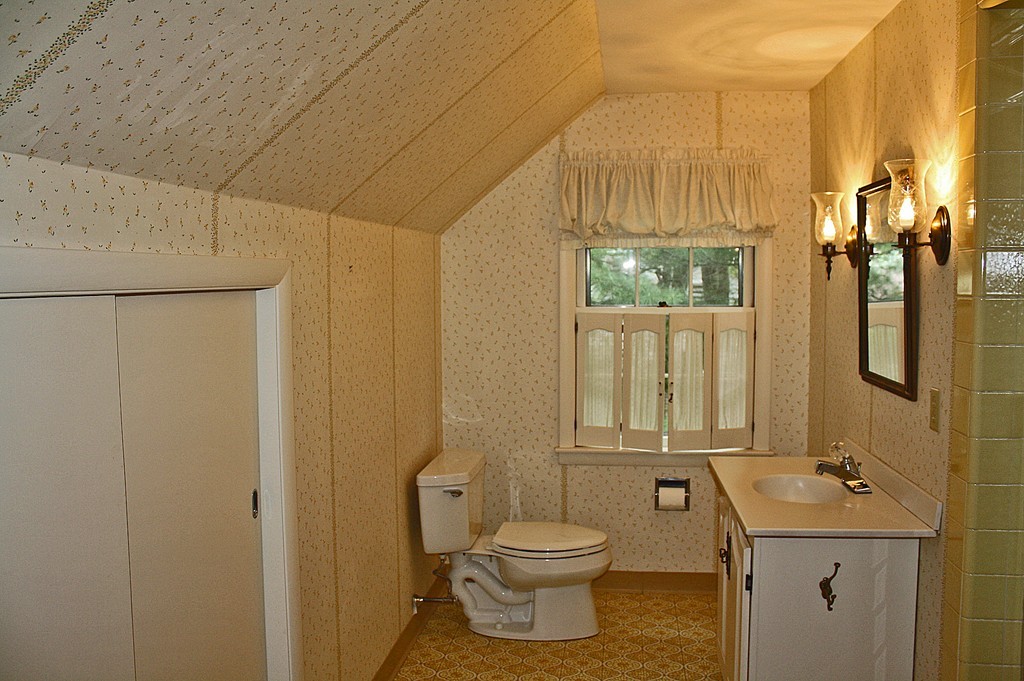 1517 Plumtree Road Springfield, MA 01119 - Photo 21 of 30 Gallery Image 21