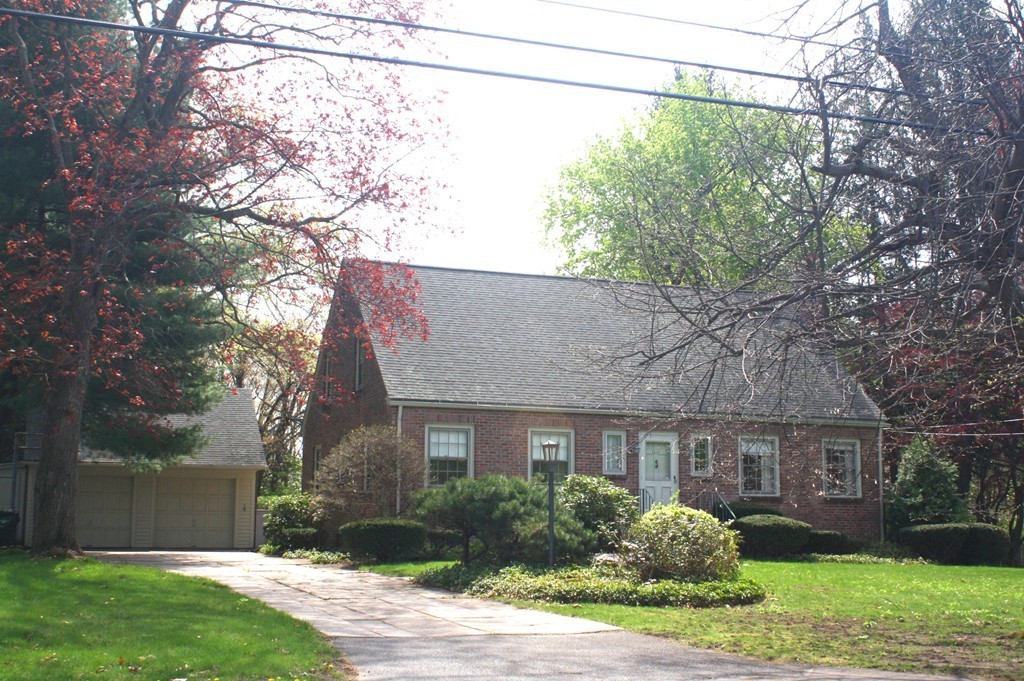 1517 Plumtree Road Springfield, MA 01119 - Photo 3 of 30 Gallery Image 3