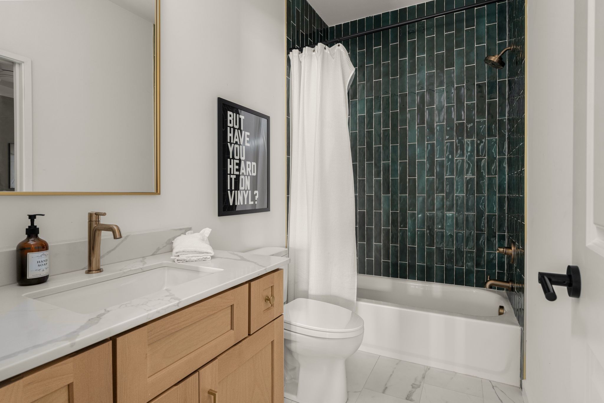 2000 South Hamilton Road, Unit 2 Nashville, TN 37218 - Photo 10 of 43 a bathroom with a sink toilet and shower