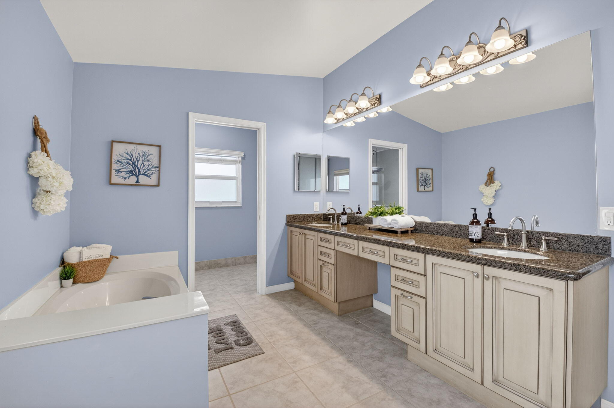 20739 Pebble Creek Court Boca Raton, FL 33498 - Photo 19 of 37 Primary Bathroom