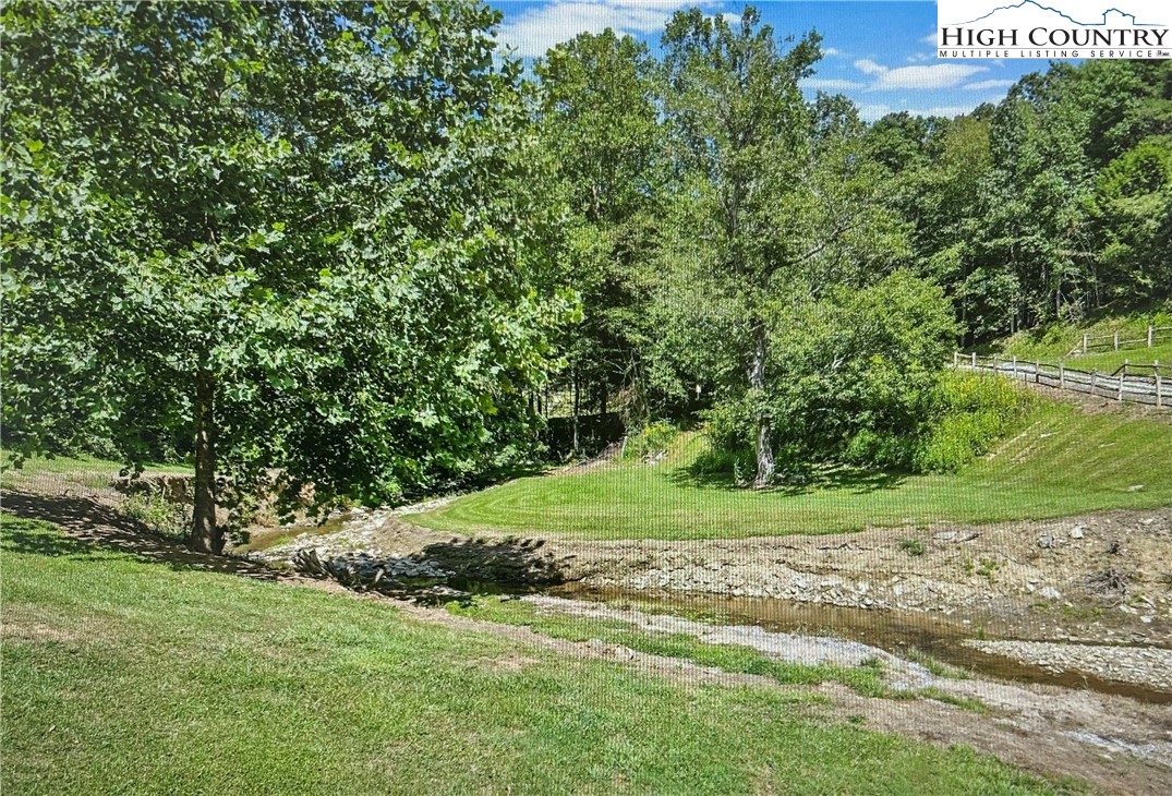 554 County Line Road Mouth Of Wilson, VA 24363 - Photo 12 of 48 Gallery Image 12